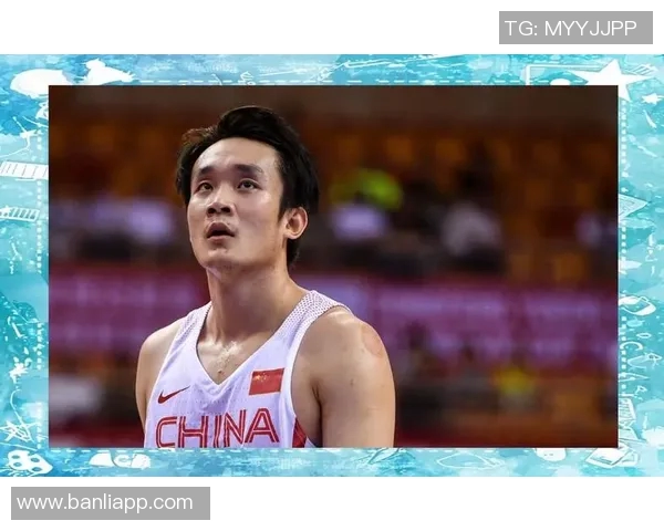 丁彦雨航在对阵广东的精彩表现回顾与赛场瞬间分析