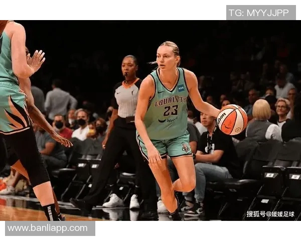 达拉斯飞马与火花的巅峰对决谁能在赛场上笑到最后