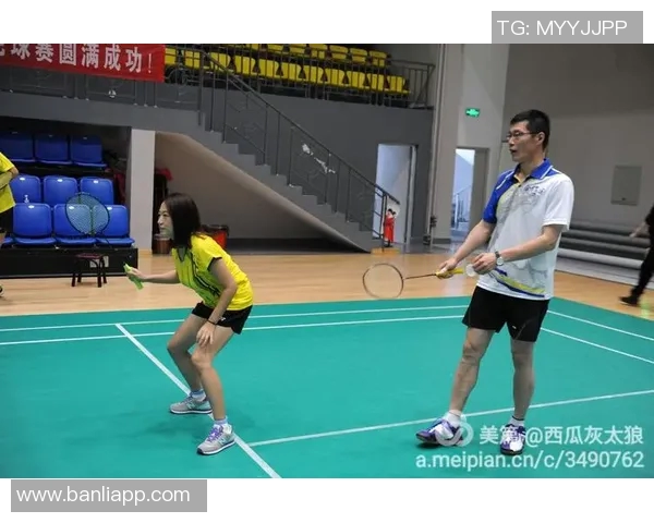 南京羽毛球队团队协作引发热议球员间配合与默契的争论与反思